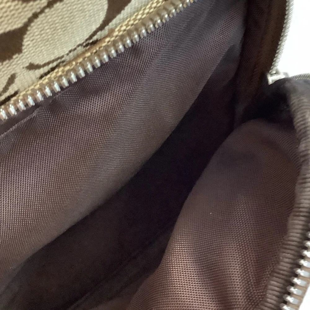 GUC Coach Signature Canvas Shoulder Bag